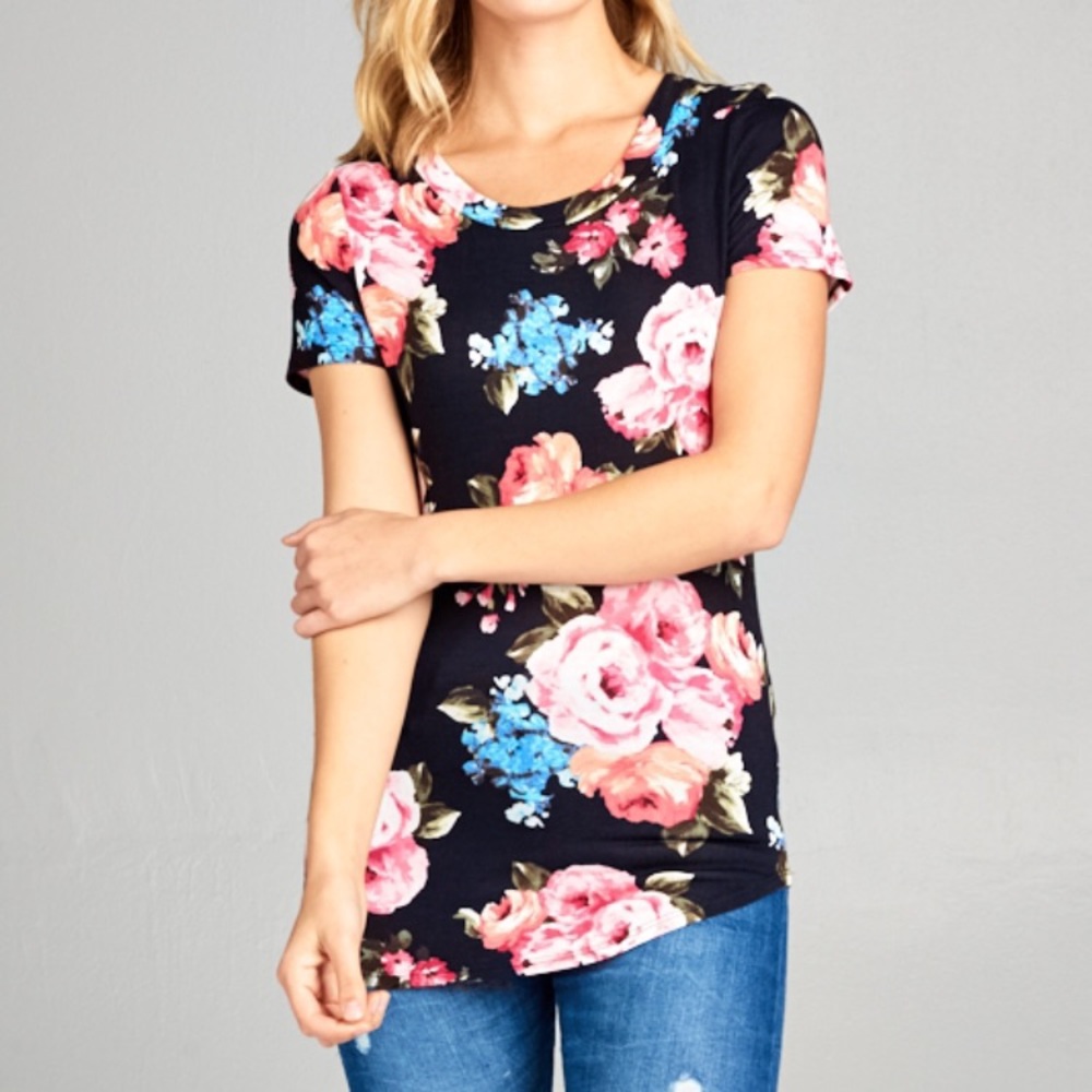 🌟SALE🌟Floral Top - Picture 5 of 7